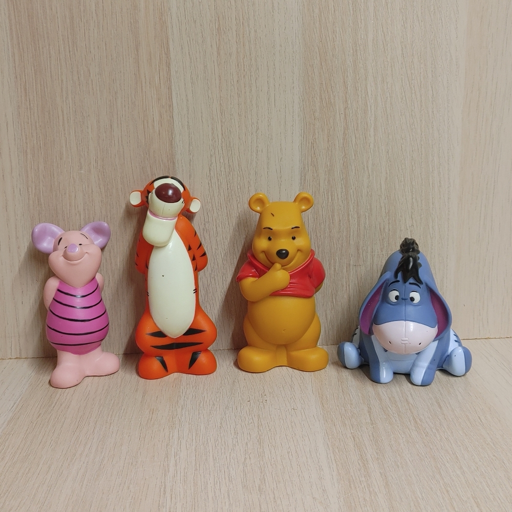 Winnie The Pooh Vinyl Figurine Lot Of 4 Eeyore Tigger Pooh Piglet